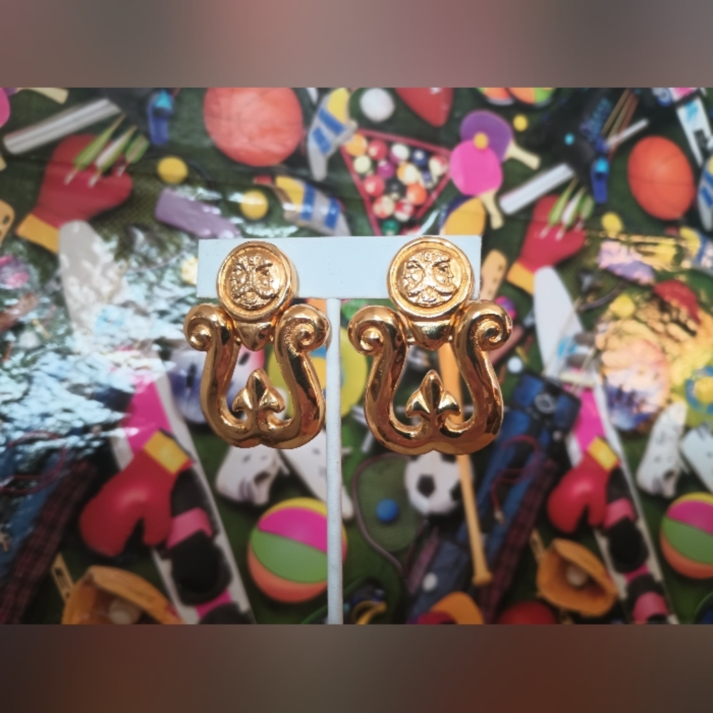 ๐ '90s Vintage Fendi Janus Large Statement Earrings - Picture 13 of 13